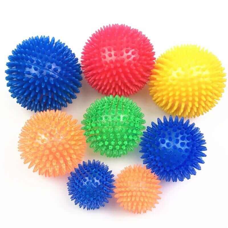 Multiple Sizes and Colors of Cleaning Tooth Ball Toy for Dogs