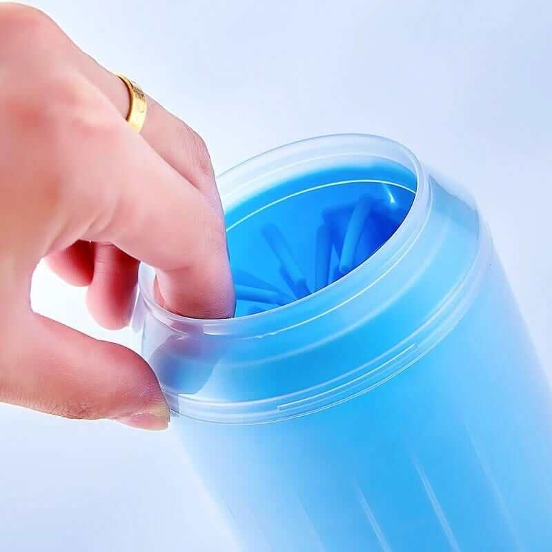 Portable Pet Paw CleanerGROOMING